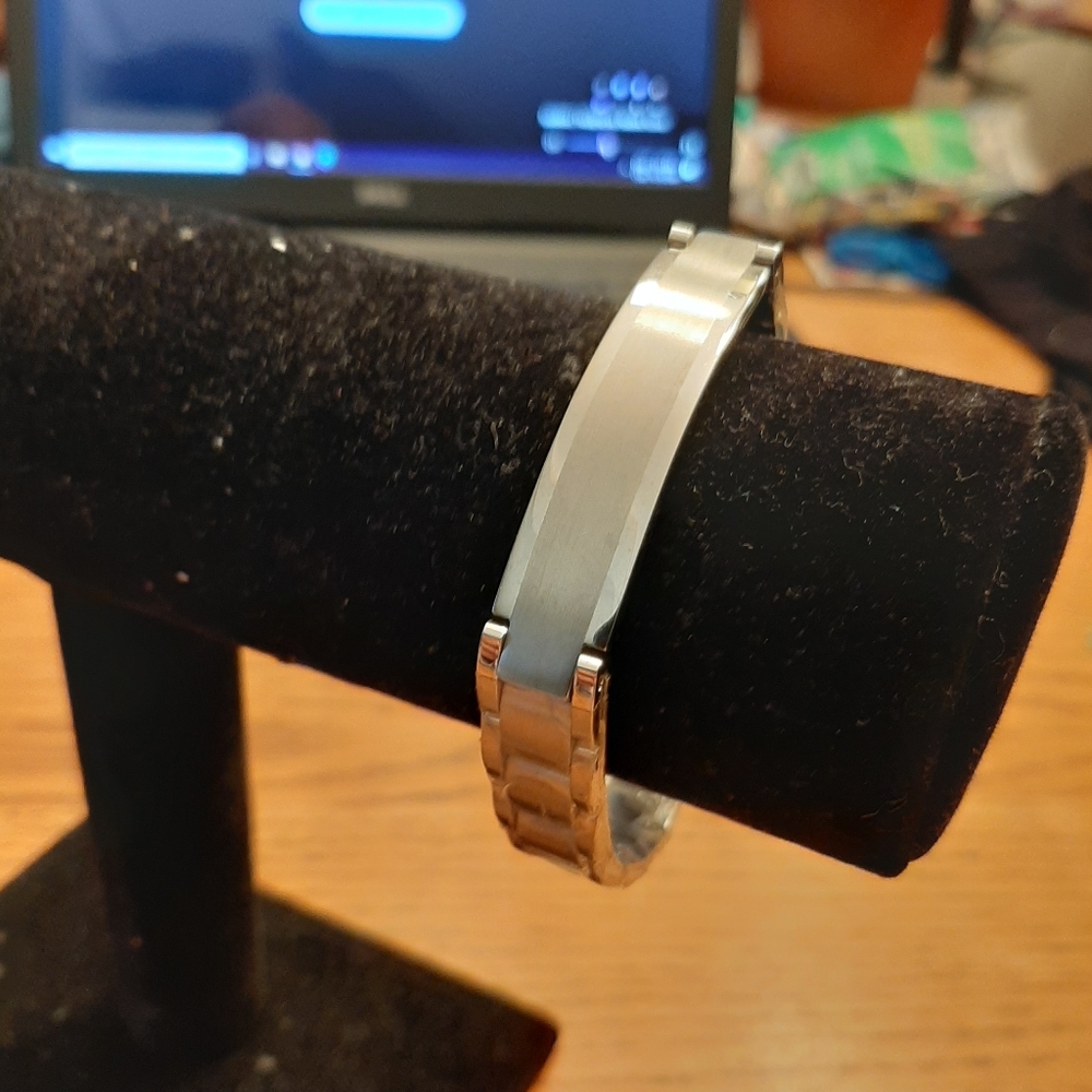 Man's bracelet